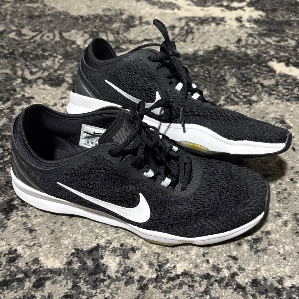 Nike Black and White Training Zoom Fit Shoes